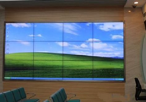 黄梅液晶拼接屏的另类用法。